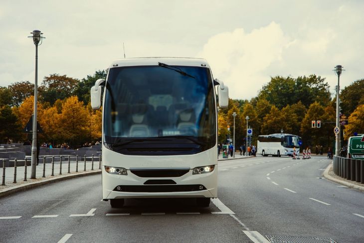 Journey Bliss: The Art of Delightful Travel via Coach Hire